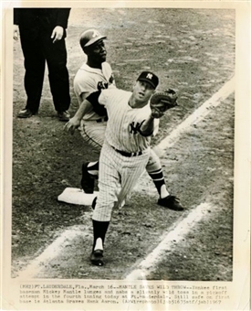1967 Mickey Mantle and Hank Aaron Vintage Wire Photo  
